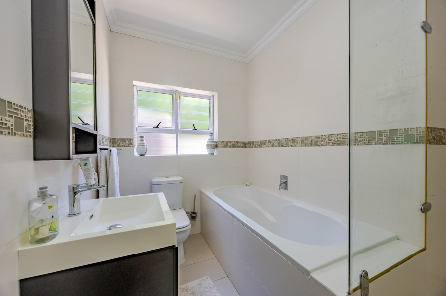 5 Bedroom Property for Sale in Kenilworth Upper Western Cape